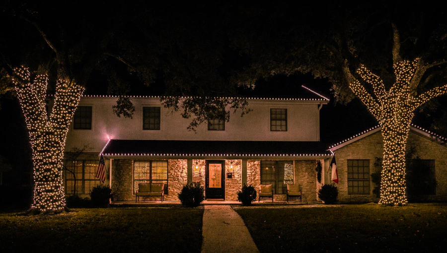 service outdoor lighting installation work